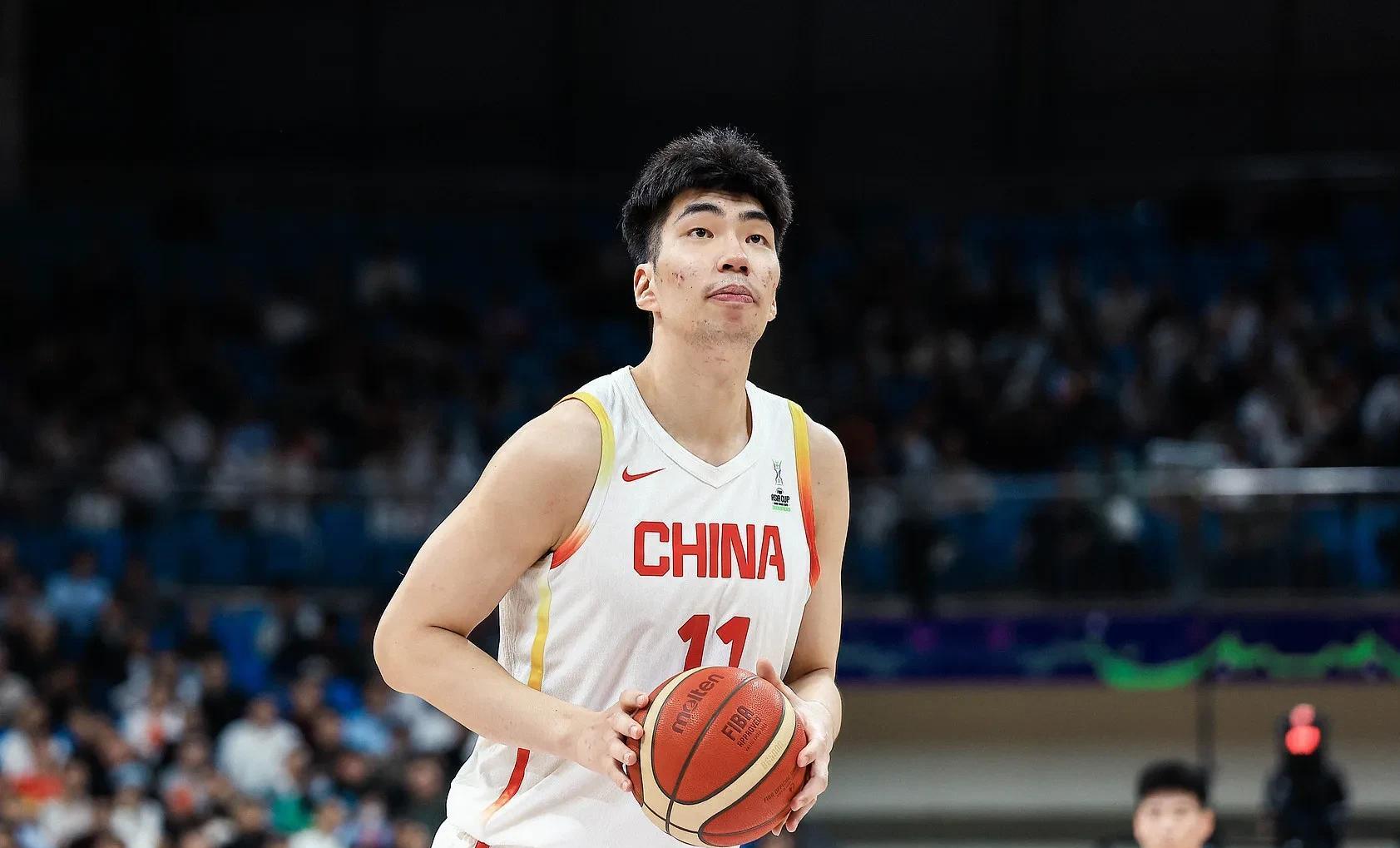 波兰篮球明星签约国内顶尖球队，助力夺冠的简单介绍
