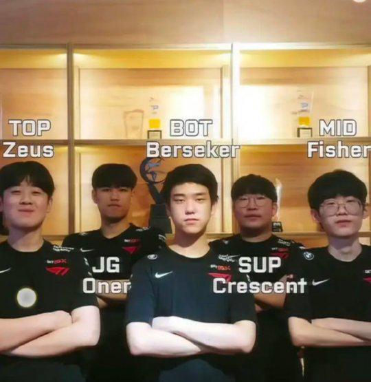 开云体育登录-关于FLY血洗EDG，Knight极限生还后反打强强对话八强赛，点燃全场激情的信息