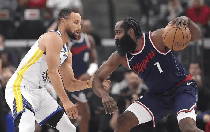 开云体育官网-关于比赛热点：湖人队与火箭队展开激烈较量的信息