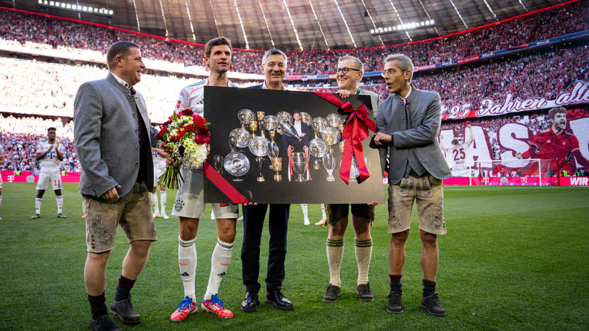 开云体育APP下载-效力拜仁慕尼黑多年的斯莱布赛后感情动容的简单介绍