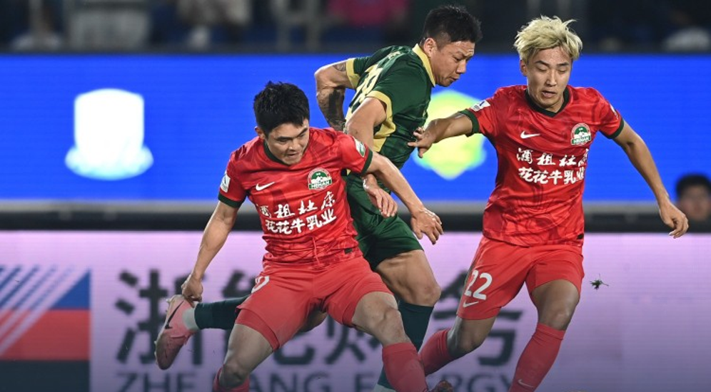 球队表现抢眼，晋级形势堪忧